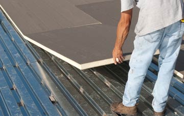 benefits of insulating Bedwlwyn flat roofing